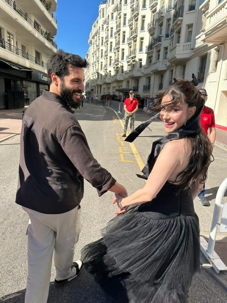 Cannes surprise from Serkan Çayoğlu to his wife Özge Gürel