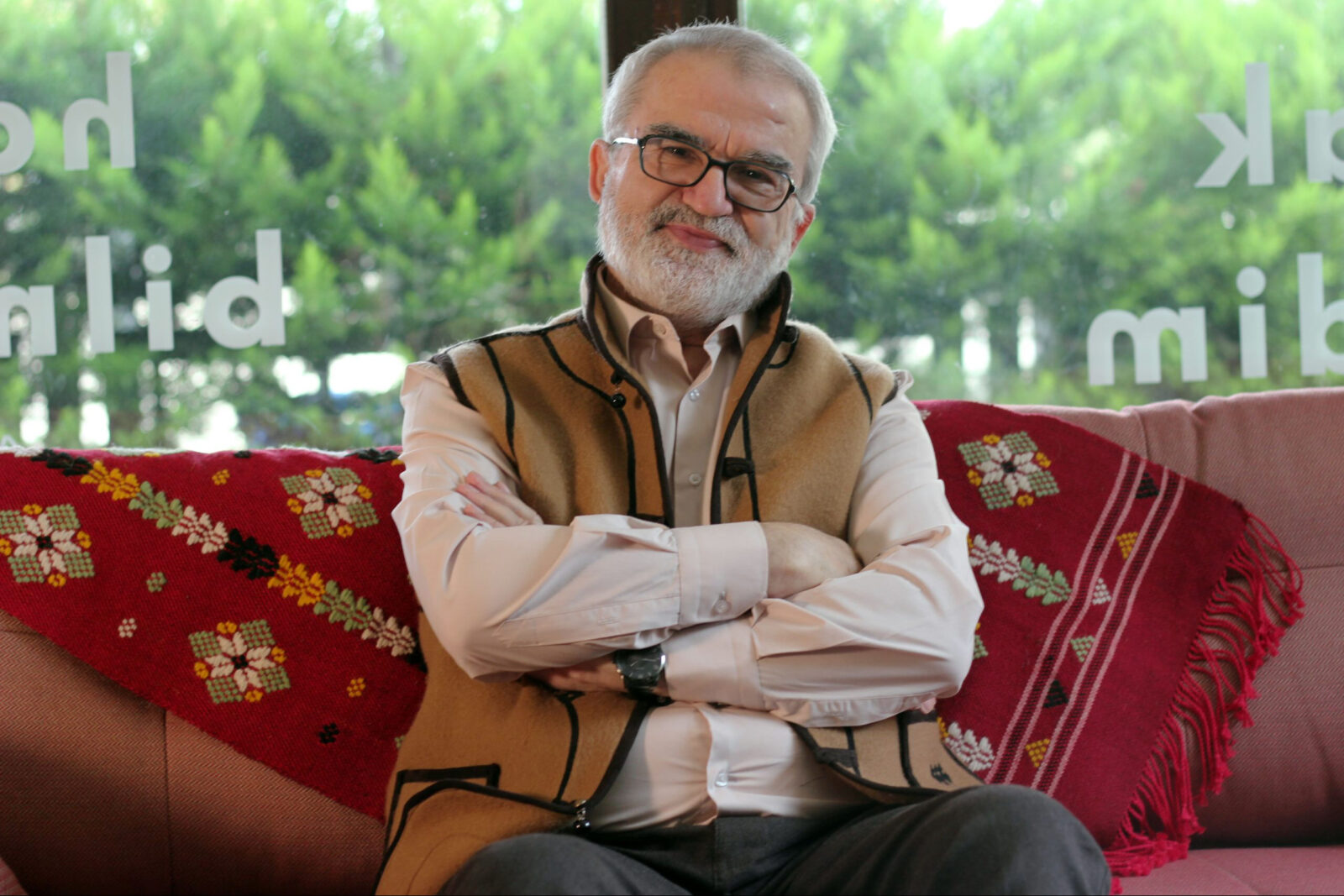 Should Yunus Emre’s 700-year-old 'Divan' be seized? Dispute over sale escalates in Türkiye 3 Should Yunus Emre’s 700-year-old 'Divan' be seized? Dispute over sale escalates in Türkiye