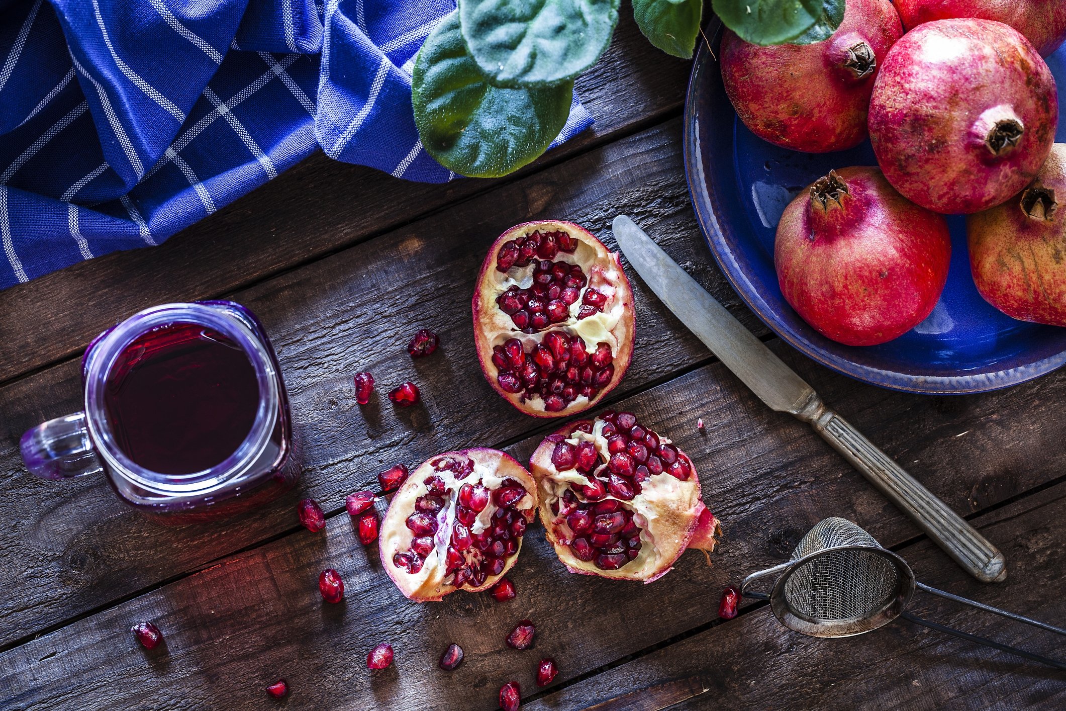 When choosing pomegranate juice or molasses make sure to read labels for hidden sugar. (iStock Photo)
