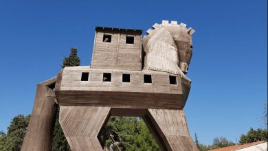 Trojan-Horse-of-Troy-From-Legendary-Iliade-to-Holywood