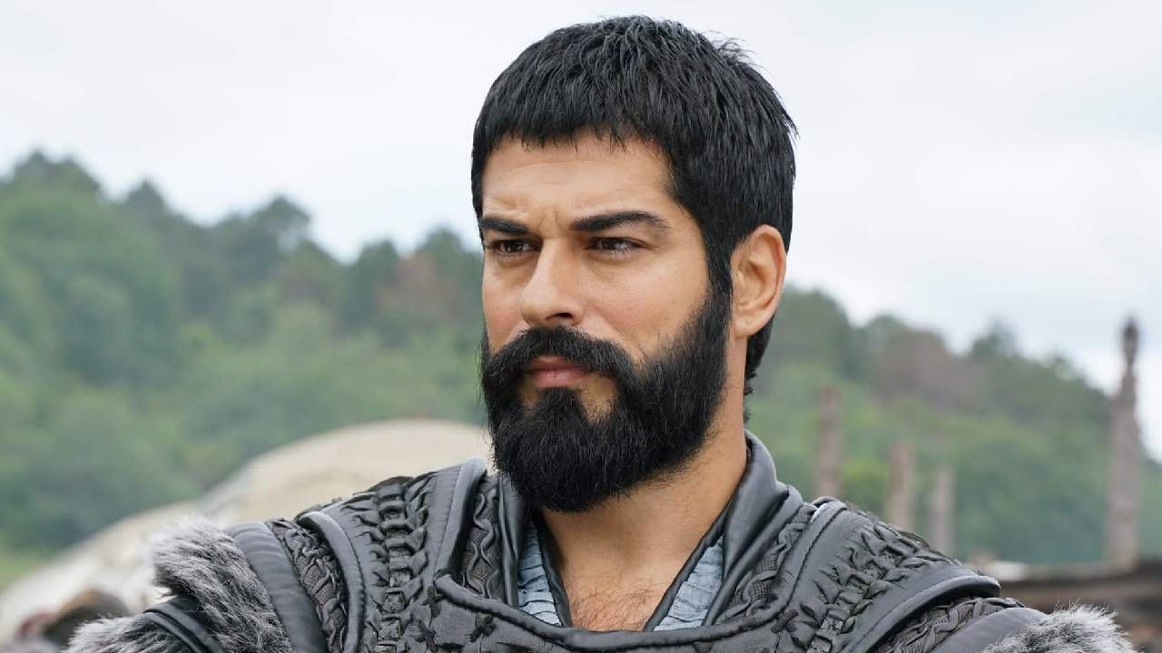 Who is beloved Turkish actor Burak Ozcivit? 5 Who is beloved Turkish actor Burak Ozcivit?