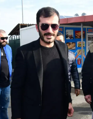 Ufuk Bayraktar ve kızı Deray Bayraktar Mehmed: Fetihler Sultanı dizisinde! Mihailoğlu Battal Bey kimdir? 4 deray bayraktar