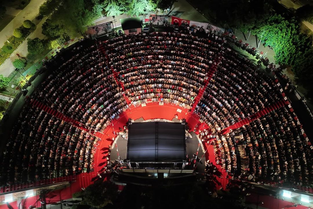 Türkiye's 2024 culture report: Growth in libraries, theater, cinema 3 Adana Golden Boll
